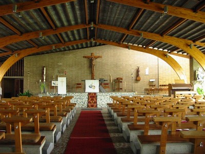 Interieur Kerk Wauberg